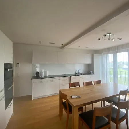 Minergie Mit Gratis Tiefgaragenplatz Apartment *